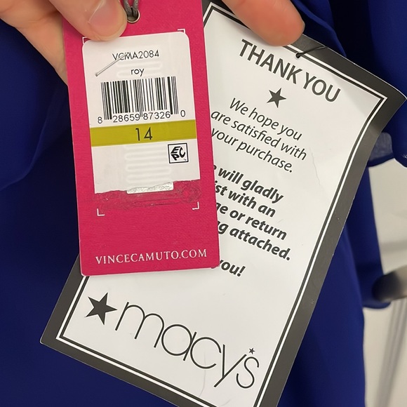 🎁NWT Vince Camuto Royal Blue Full Length Soufflé Gown with Cape Overlay - Picture 4 of 6